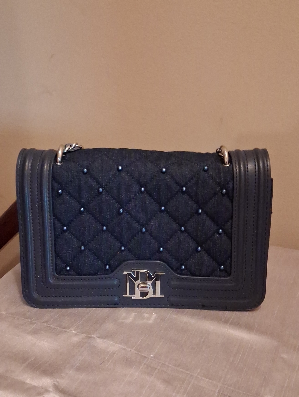 Badgley Mischka .blueQuilted Pearl-Accent Shoulder Bag in Navy.